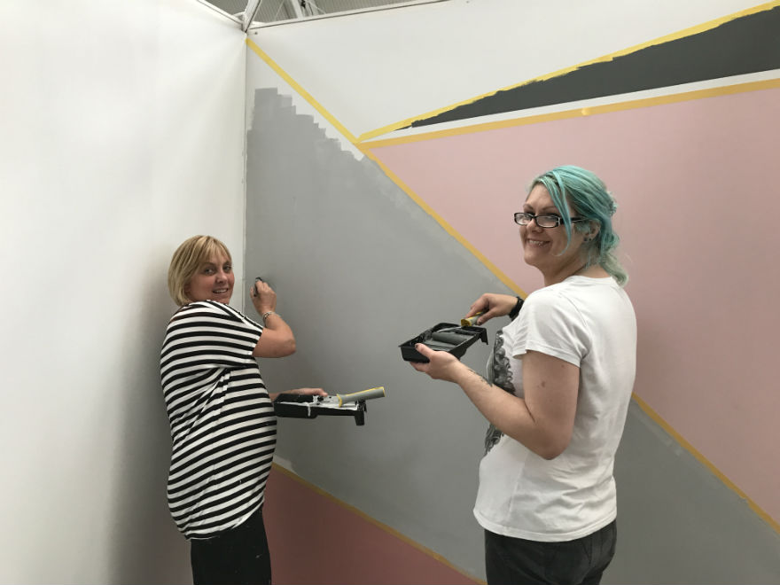 Debbie and Anita creating the trendy walls on Mint’s stand.