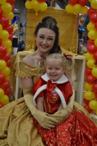 All the photos and taken and videos shot at the Meet Belle event are hosted on The Card and Balloon House’s Facebook page.