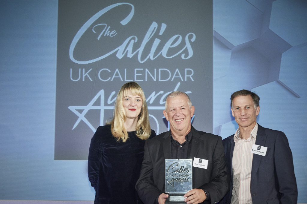 Having travelled all the way from Israel, Turnowsky’s ceo, Dr. Kobi Tadmor was thrilled to receive the award from Steve Plackett, md of Carousel Calendars