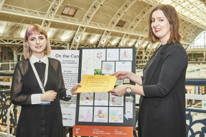 On The Cards’ winner Luna Paszliewicz (left) with Paperchase’s Hazel Walker at PG Live.