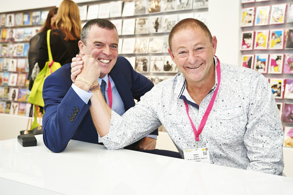 Above: Alan Holmes (left) with Basil Shapiro of South African card distributor Shapiros at PG Live.