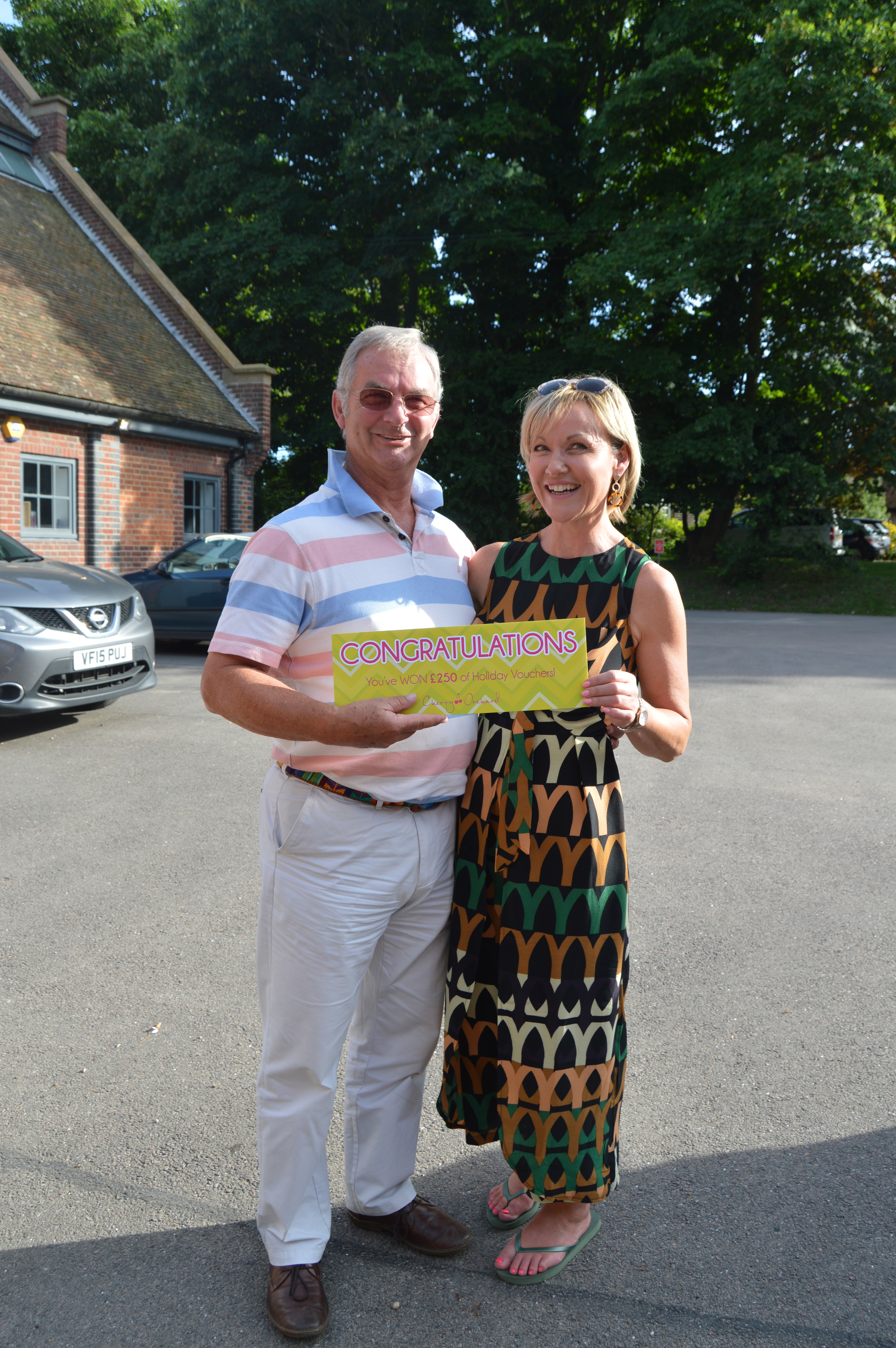 Above: Paul Winder of Ideas in Hythe, Kent with his lovely prize presented  by Cherry Orchard’s md Jackie Collins. 