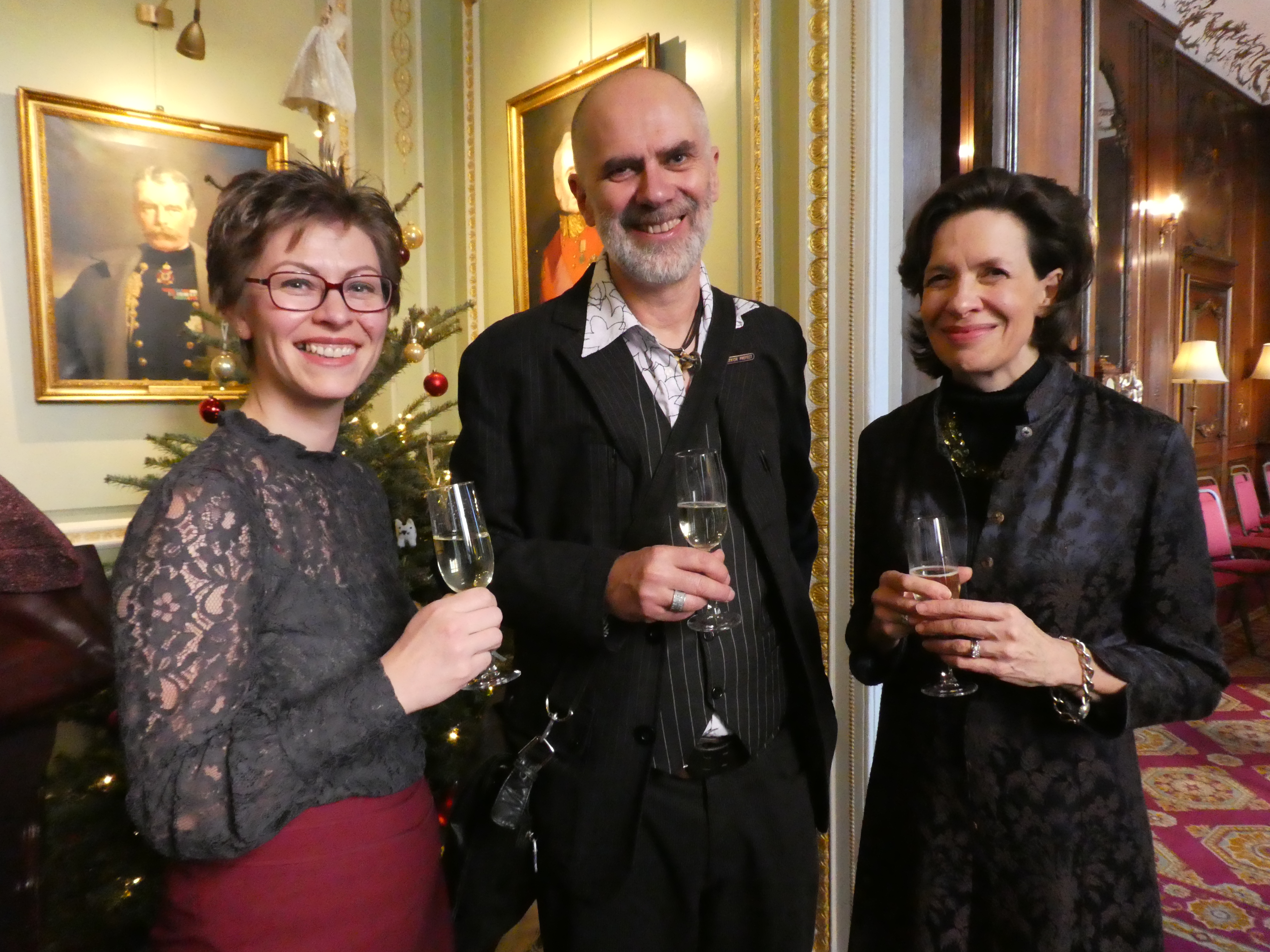Above: Lisa Shoesmith (left) with David Hicks (founder of Really Good/Soul) and GCA’s Amanda Fergusson at the recent Past Presidents Annual Luncheon.