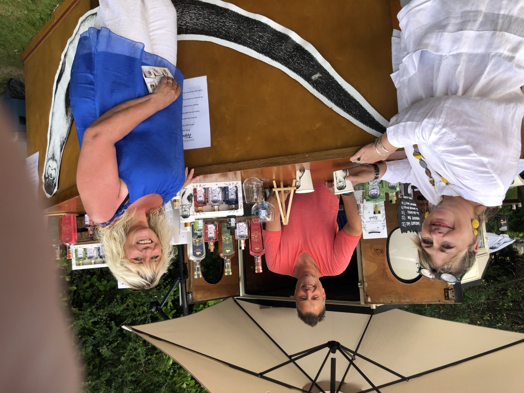 Above: Woodmansterne’s Caroline Lawson (right) with PG’s Jakki Brown, about to enjoy a free G&T, courtesy of Harrogate Tipple which was served on the lawn outside the DP marquees every day of the show from 5pm.