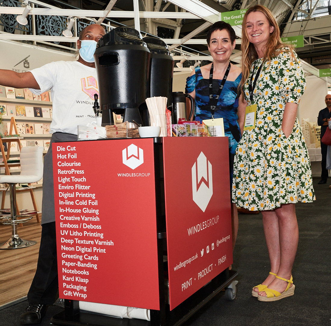 Above: Fancy a cuppa – Wendy Jones-Blackett and Jacqui Godlove making good use of the free tea trolley (courtesy of Windles) at last year’s show.