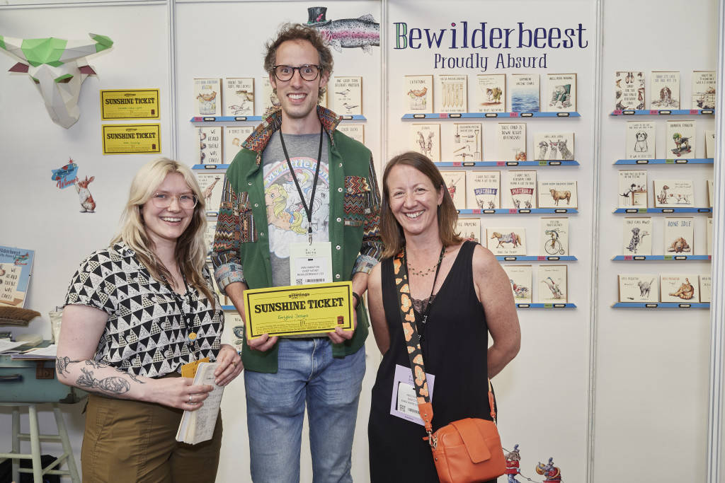 Above: Earlybird’s Heidi (right) and Hannah spending the shop’s Sunshine Ticket with Bewilderbeest founder Iain Hamilton