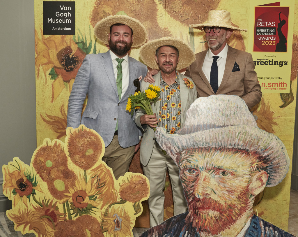 Above: Tim Reynolds (centre) gets with the Van Gogh theme at The Retas with The Art File’s James and Ged Mace
