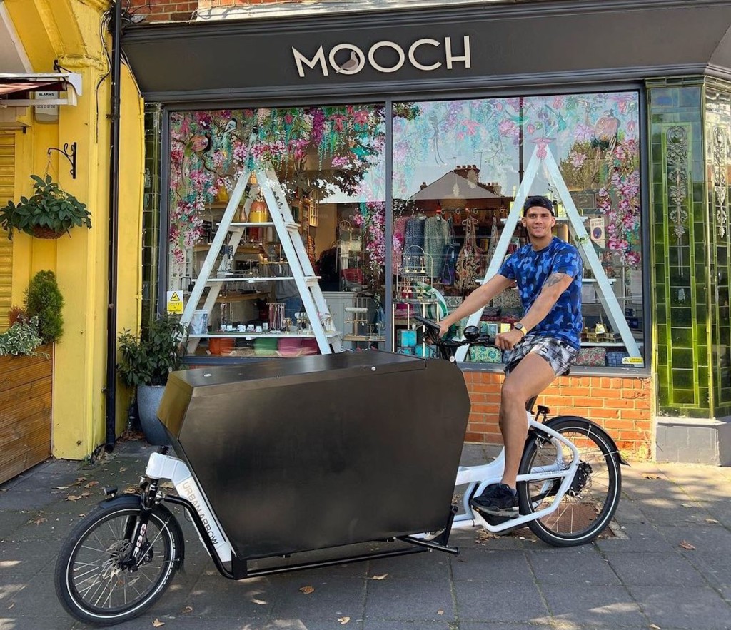 Above & top: Kevin’s cargo bike service is working for Mooch London