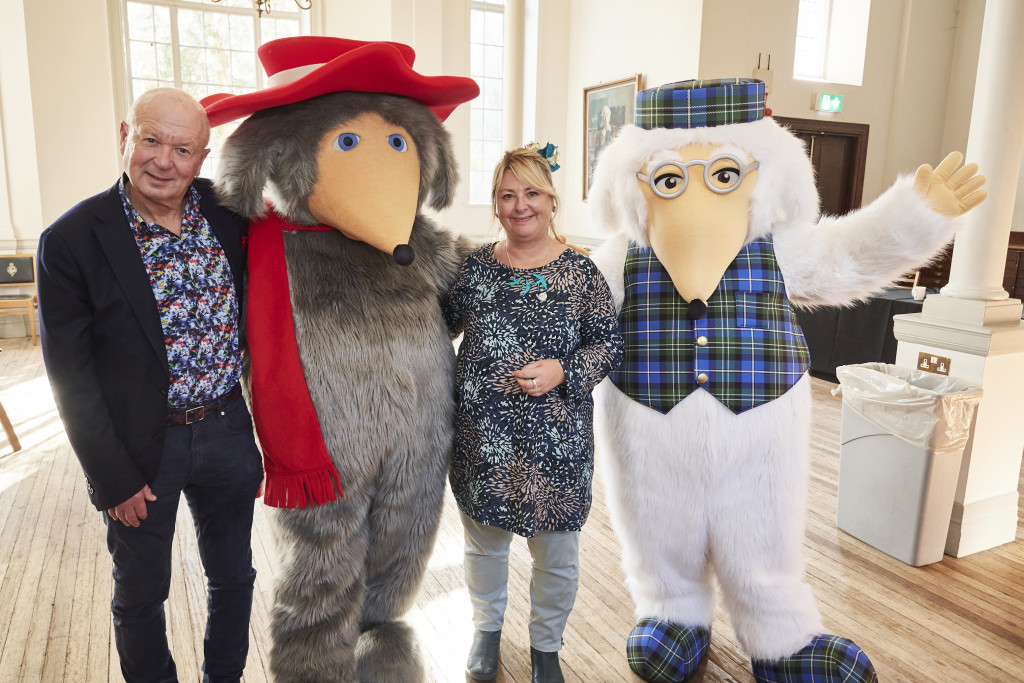 Above: Remember you’re a Womble! PG Buzz’s Warren Lomax and Jakki Brown at last year’s SiLC with some Wombles friends