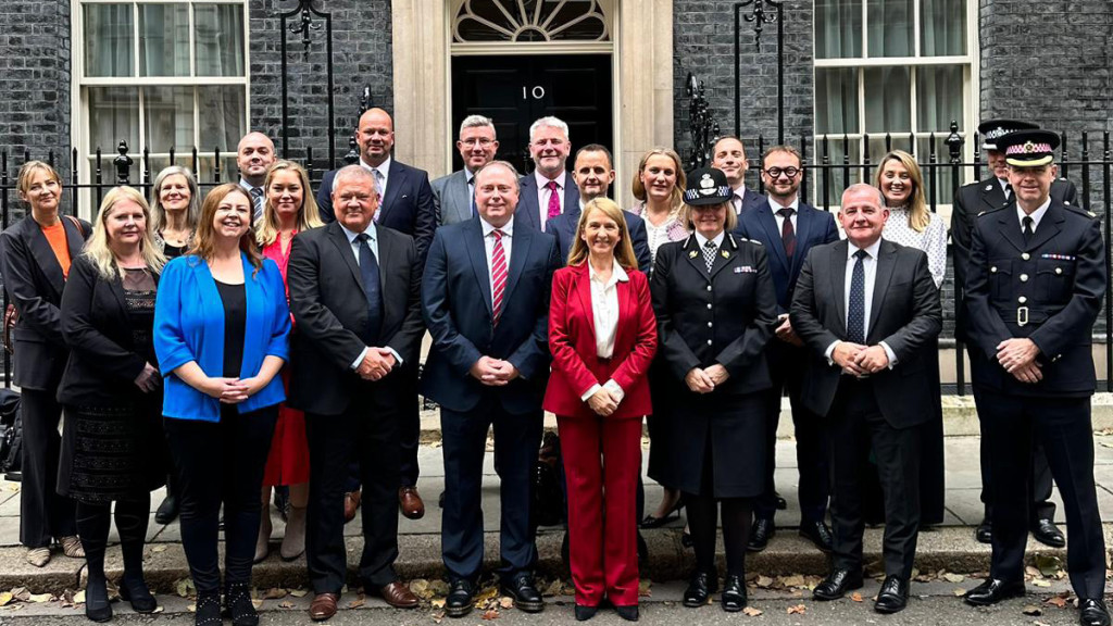 Above & top: Police, ministers and big retailers at 10 Downing Street for yesterday’s Retail Crime Action Plan launch